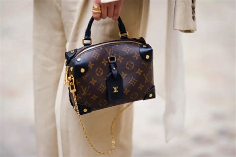 louis vuitton качественные подделки|authentic louis vuitton text.